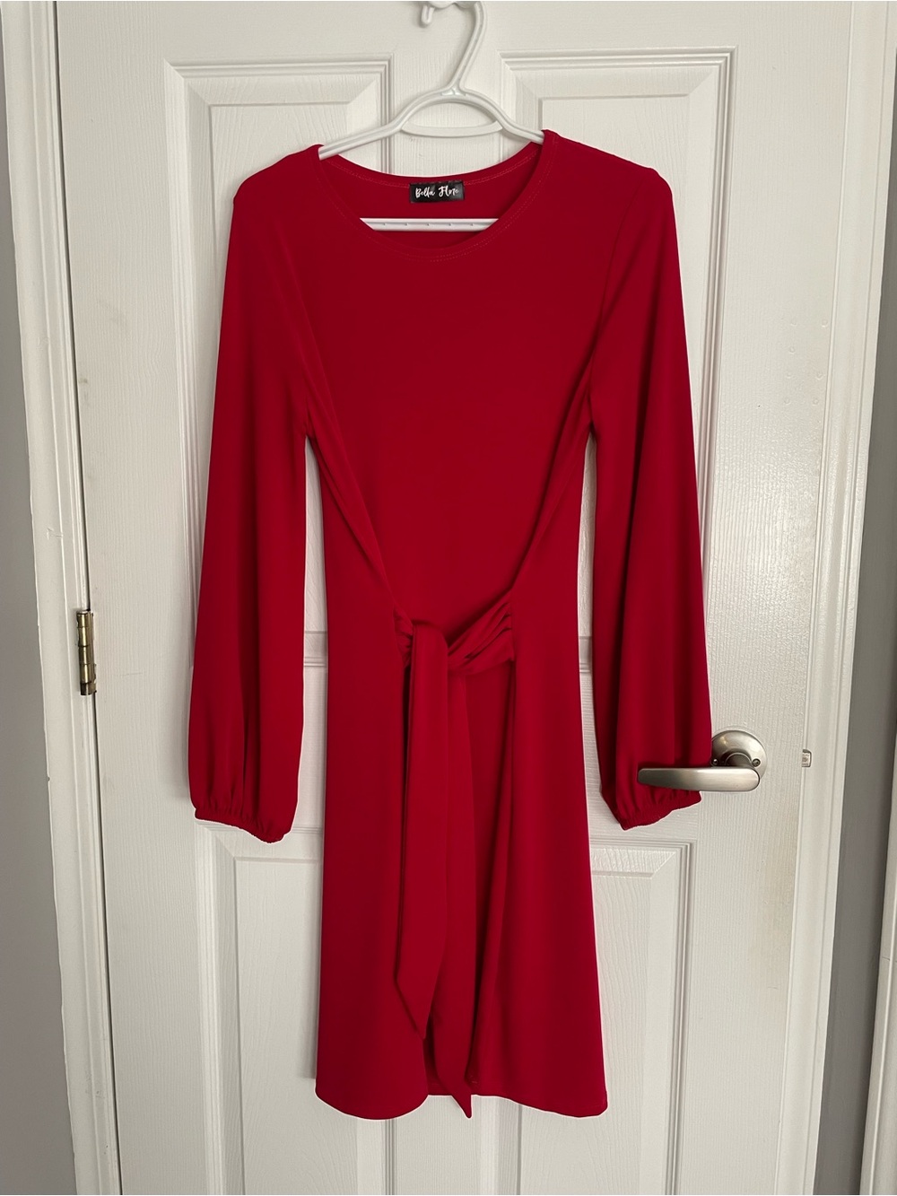 Chic Tie-Waist Long-Sleeve Red Dress